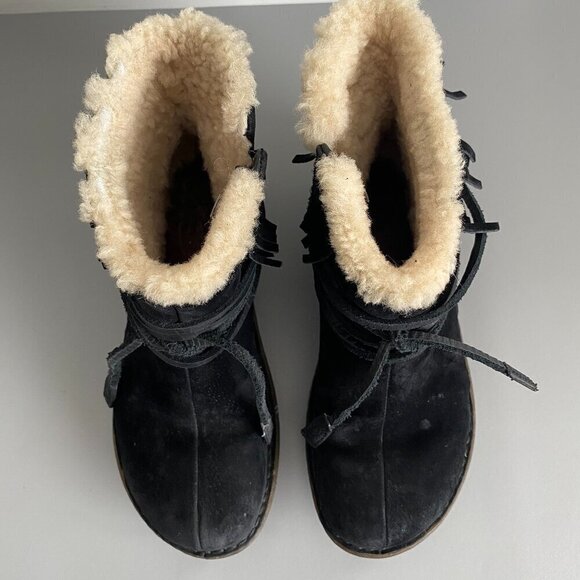 Ugg Gaviota Suede Sheepskin Fringe Ankle Boots Sz 7​​​​​ - Picture 4 of 13